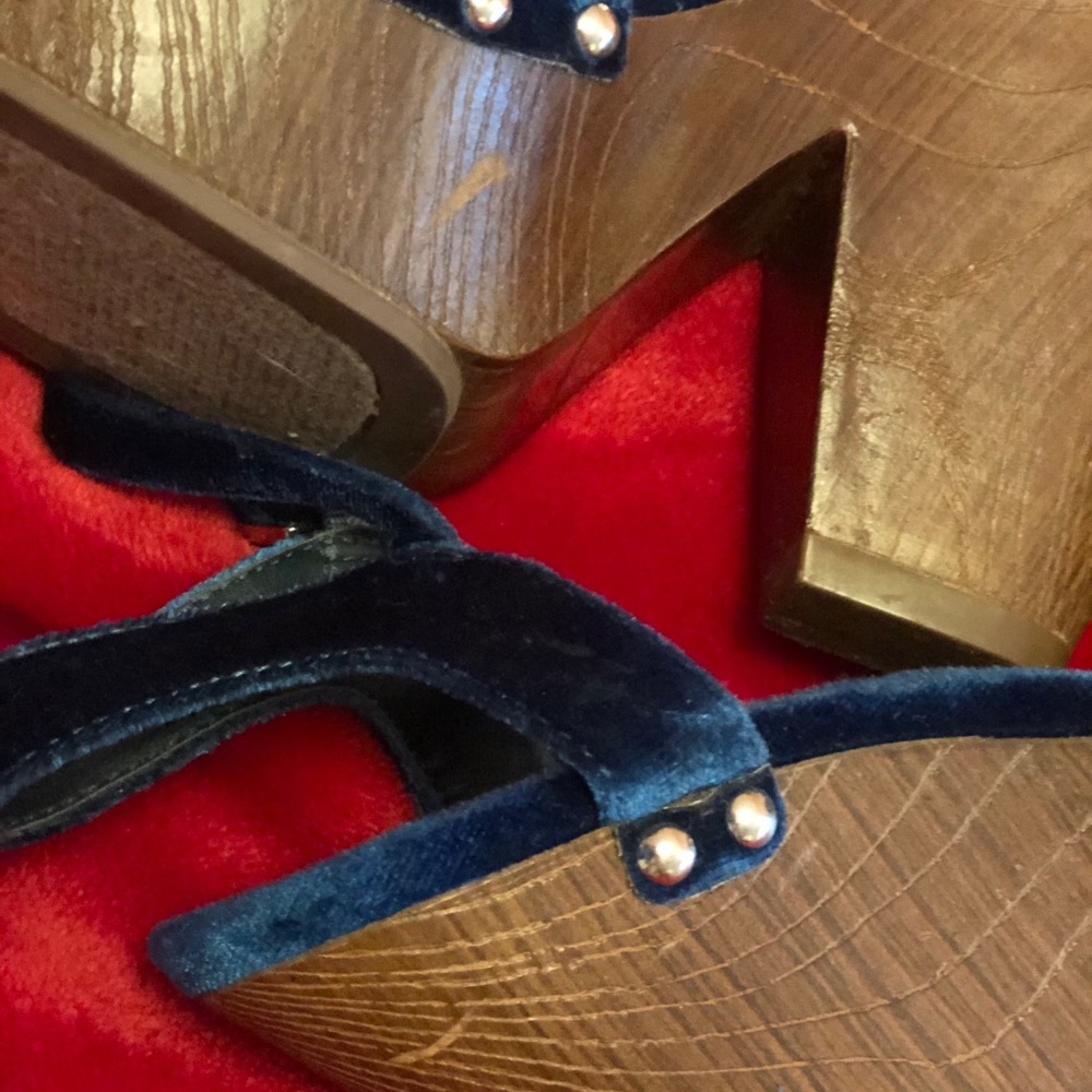 Platform heels - Picture 3 of 3